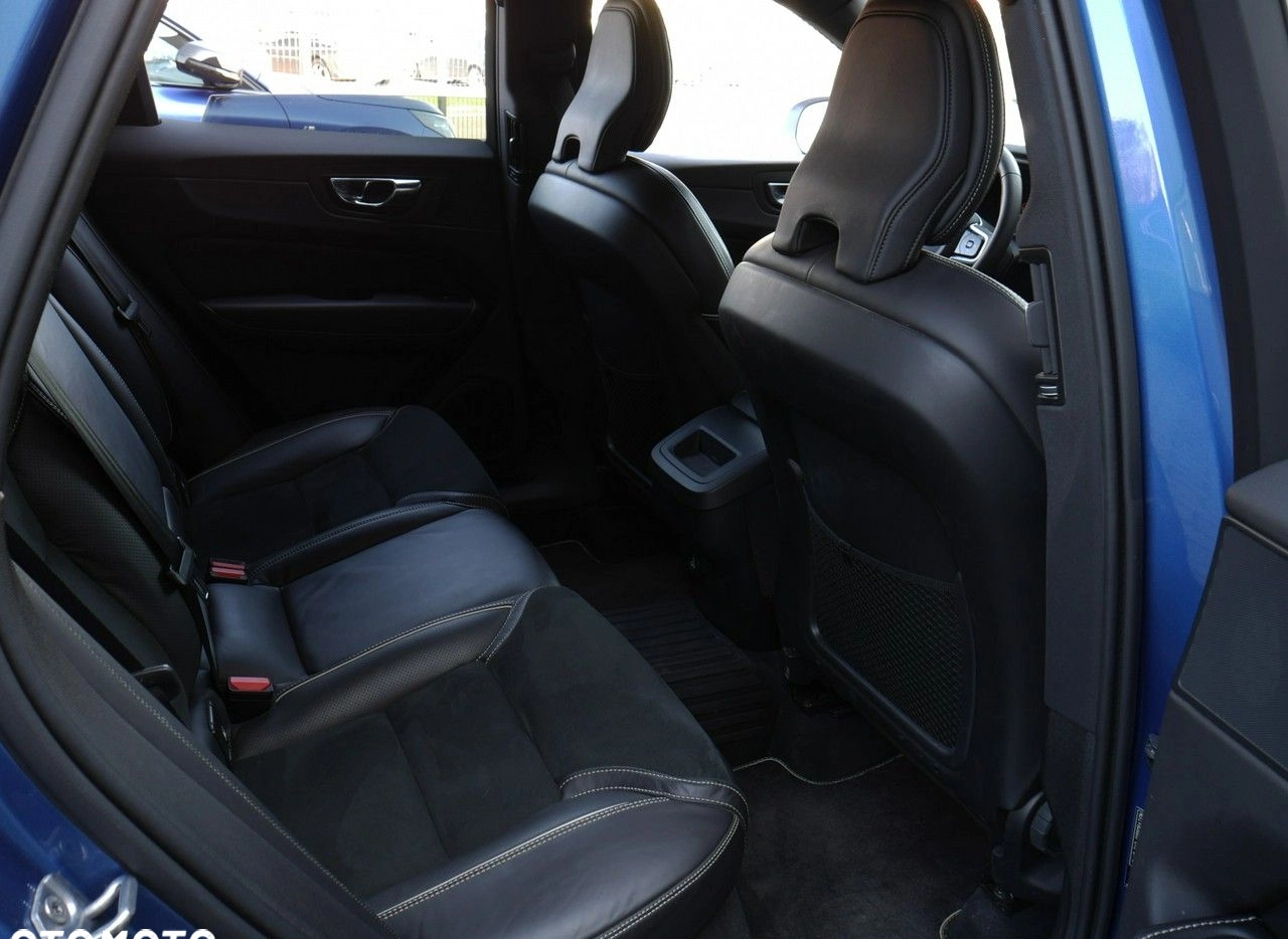 Volvo XC 60 cena 169900 przebieg: 43933, rok produkcji 2019 z Czarna Woda małe 352